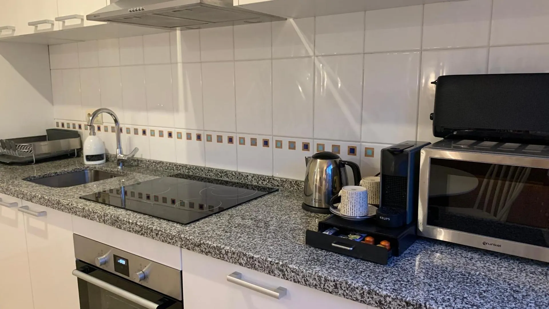 Appartamento Estudio En Sabinillas San Luis de Sabinillas Spagna